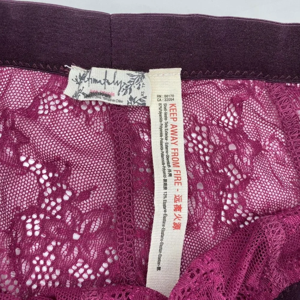 Free People Lucy Lace bike shorts‎ size XS maroon